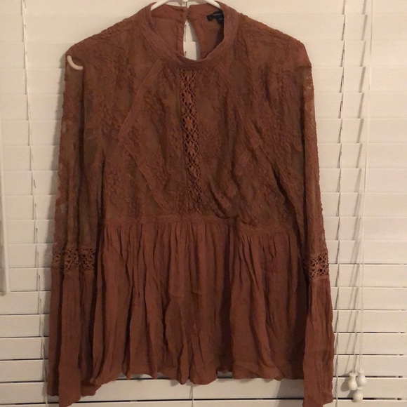 American Eagle Outfitters Tops - Long Sleeved Half Lacy Half Flowy Top